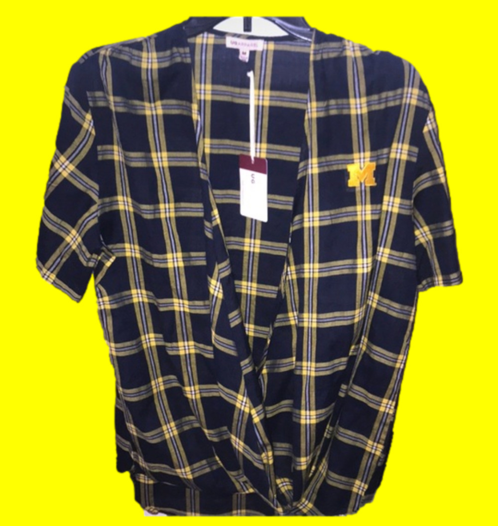 Nwt women’s Michigan open front blouse